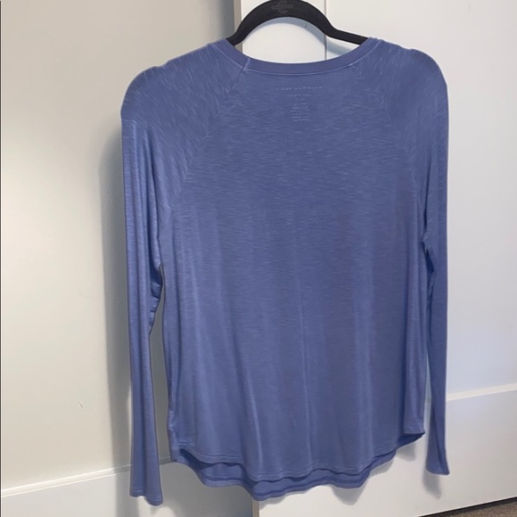 American Eagle Soft & Sexy long sleeve top - Picture 2 of 2